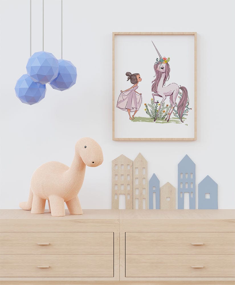 Affiche licorne dialogue princesse illustrée, accrochée dans une chambre d'enfant