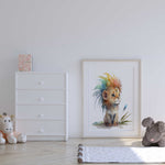 Deuxième vue de l'affiche lion crinière multicolore dans une chambre d'enfant