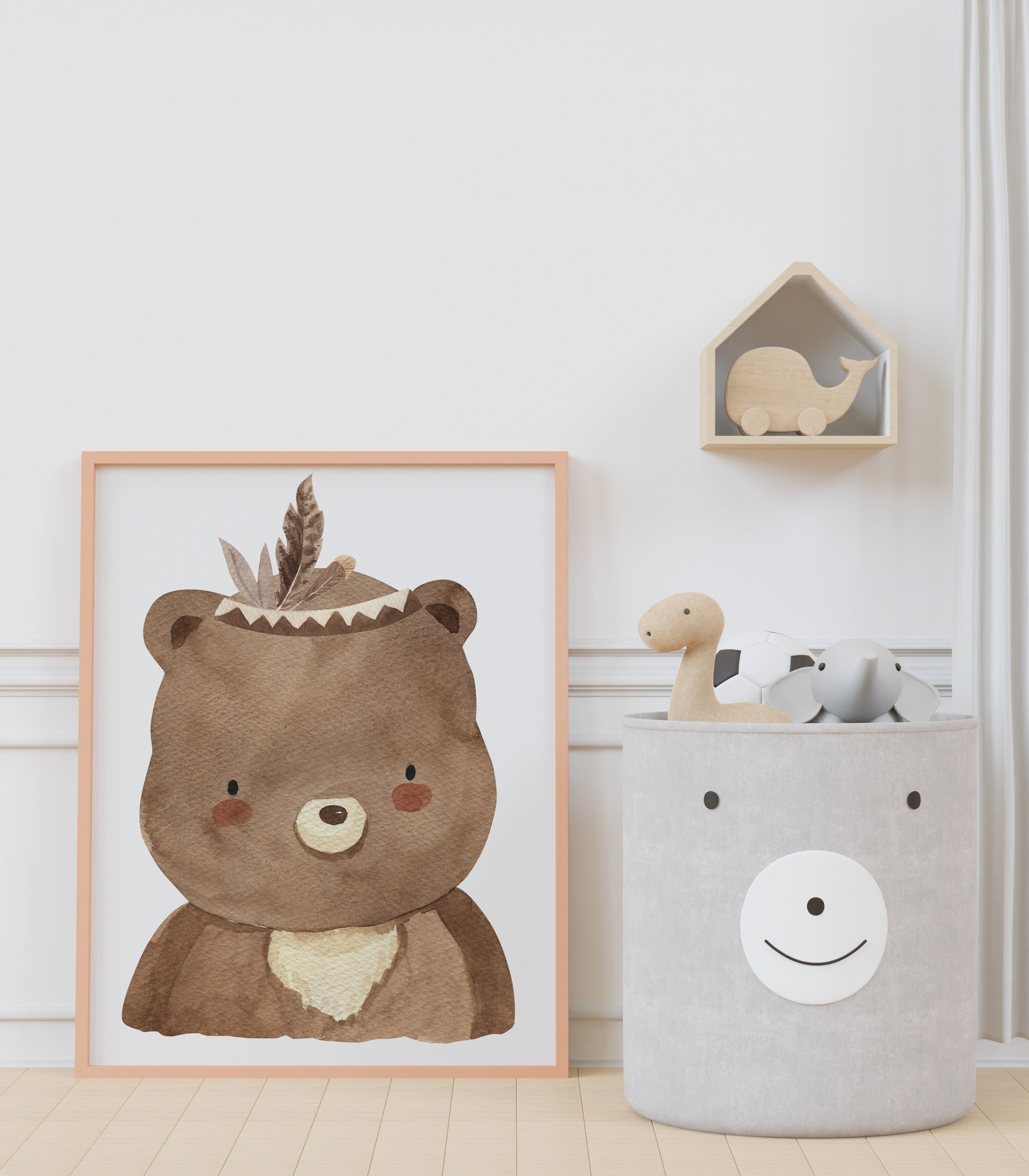 Affiche ourson mignon illustrée, accrochée dans une chambre d'enfant