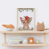 Affiche renard couronne de fleurs illustrée, accrochée dans une chambre d'enfant