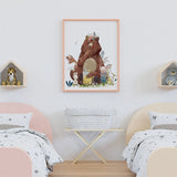 Affiche tigre ours amis illustrée, accrochée dans une chambre d'enfant