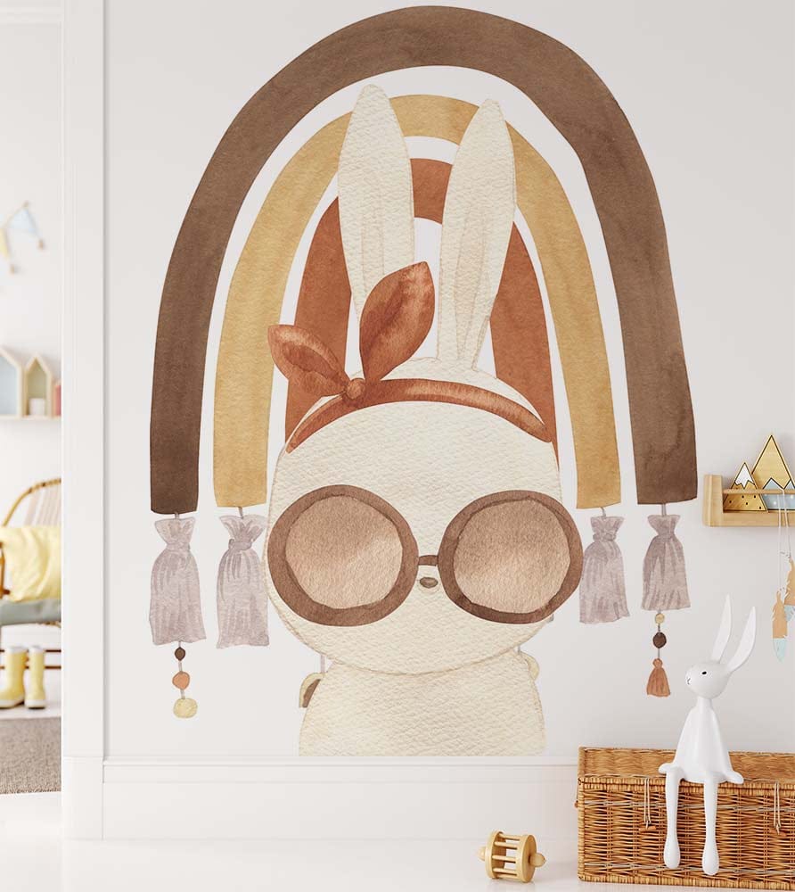 Deuxième vue du papier peint arc-en-ciel lapin dans une chambre d'enfant