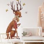 Papier peint panoramique cerf love illustré, dans une chambre d'enfant