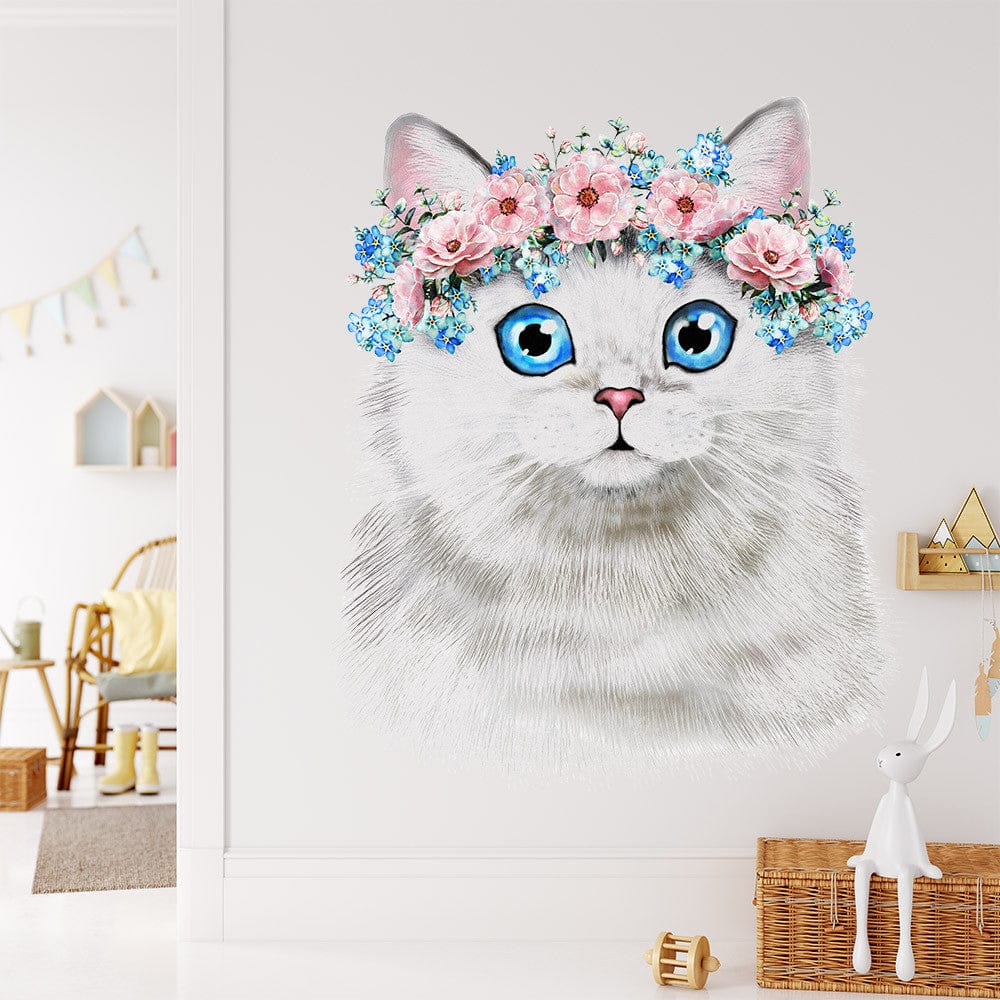 Deuxième vue du papier peint chat mignon dans une chambre d'enfant