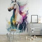 Papier peint panoramique cheval aquarelle multicolore illustré, dans une chambre d'enfant