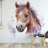 Deuxième vue du papier peint cheval mignon dans une chambre d'enfant