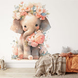 Papier peint panoramique éléphant couronne de fleurs illustré, dans une chambre de bébé