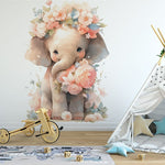 Deuxième vue du papier peint éléphant couronne de fleurs dans une chambre de bébé