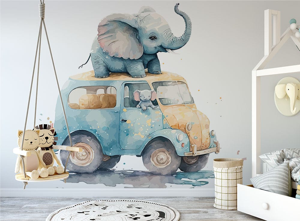 Papier peint panoramique éléphant en voiture illustré, dans une chambre d'enfant