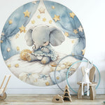 Deuxième vue du papier peint éléphant mignon dans une chambre d'enfant