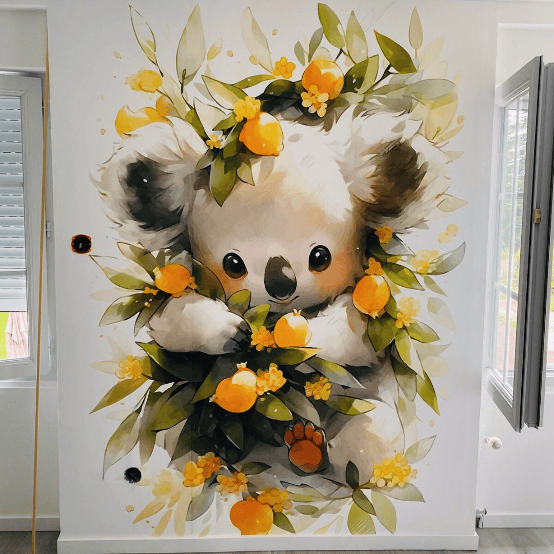 Troisième vue du papier peint fleuri koala couronne de fleurs dans une chambre de bébé