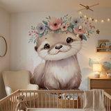 Troisième vue du papier peint fleuri loutre couronne de fleurs dans une chambre de bébé