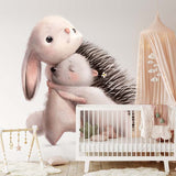 Papier peint panoramique hérisson lapin illustré, dans une chambre d'enfant