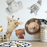 Papier peint panoramique jungle copains illustré, dans une chambre d'enfant
