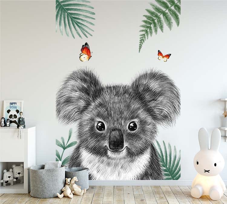 Deuxième vue du papier peint koala papillons dans une chambre d'enfant