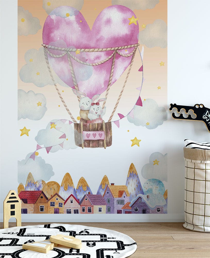 Papier peint panoramique lapin montgolfière amoureux illustré, dans une chambre d'enfant