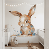 Troisième vue du papier peint lapin rêveur dans une chambre d'enfant