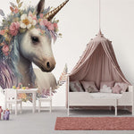 Papier peint panoramique licorne aquarelle couronne illustré, dans une chambre de fille