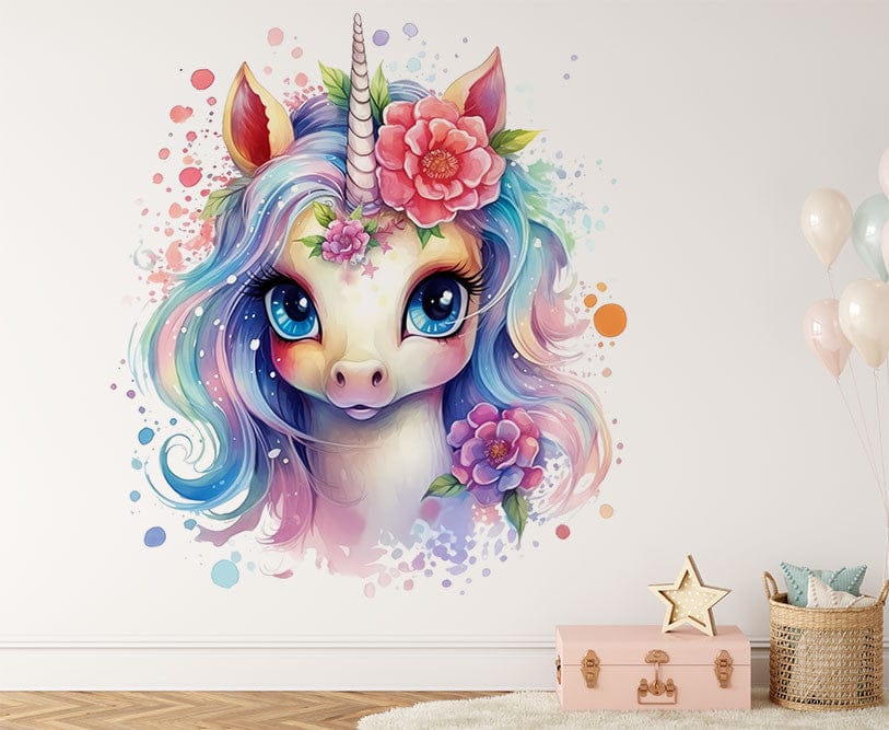 Deuxième vue du papier peint licorne fantaisie dans une chambre de fille