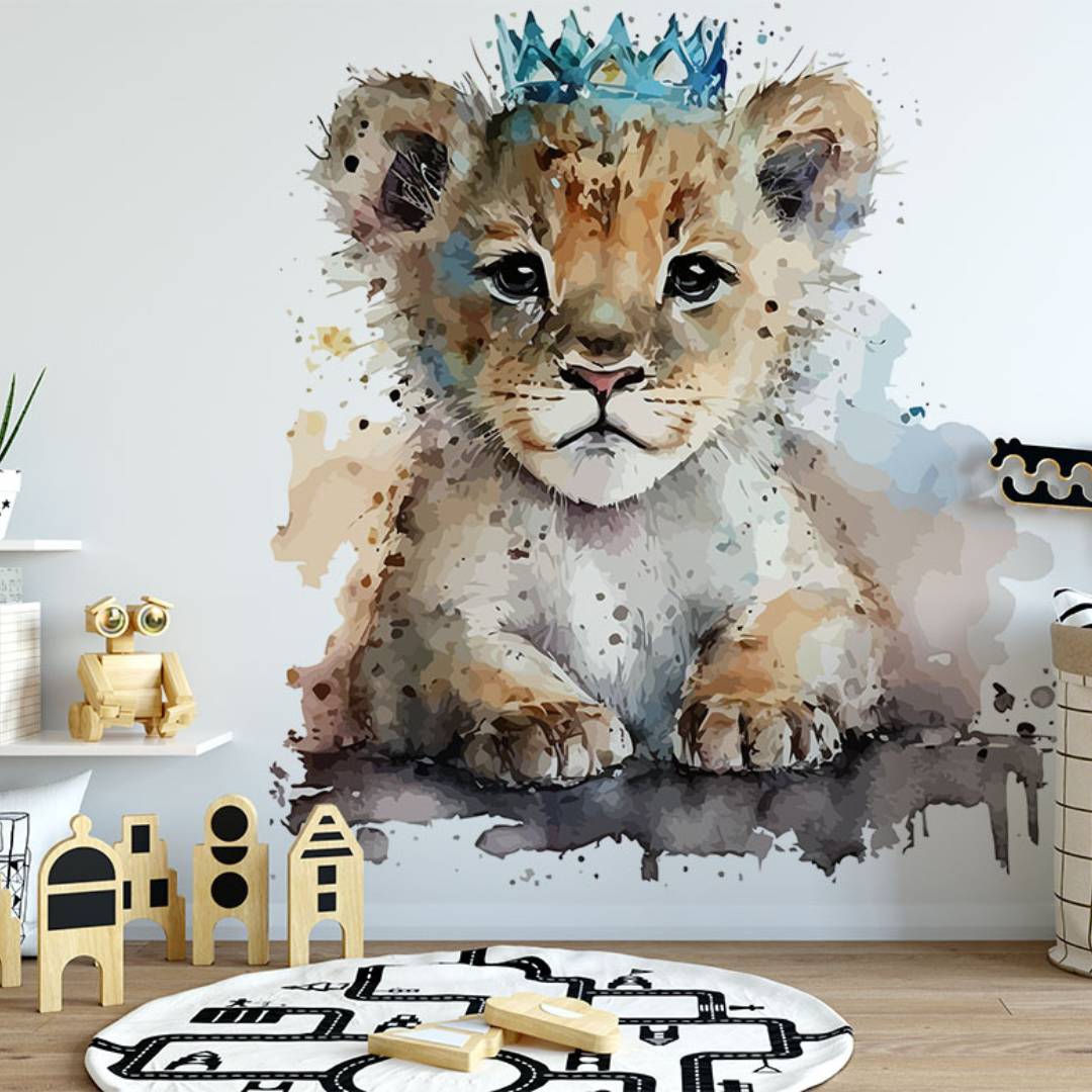 Papier peint panoramique lion couronne bleue illustré, dans une chambre d'enfant