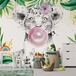 Deuxième vue du papier peint lionceaux bubble gum coiffe dans une chambre d'enfant