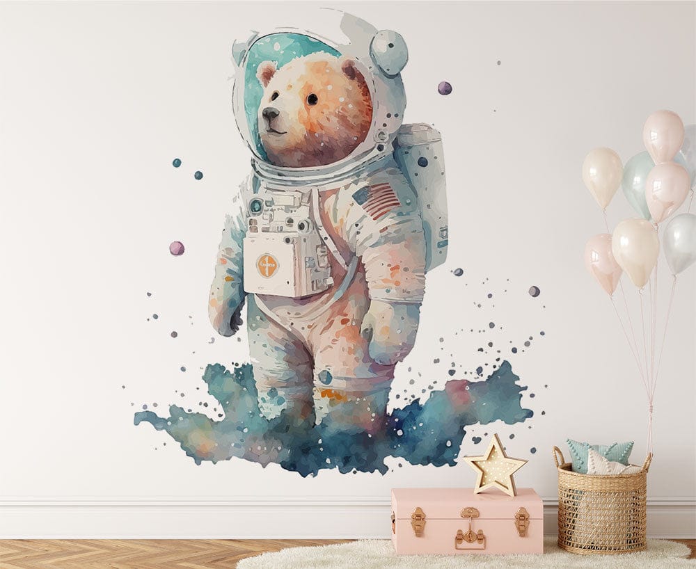 Deuxième vue du papier peint ours astronaute dans une chambre d'enfant