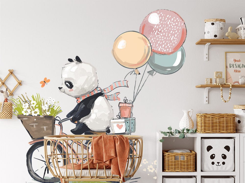 Deuxième vue du papier peint panda ballade à vélo dans une chambre d'enfant