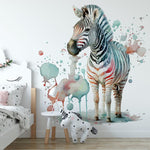 Papier peint panoramique zèbre mignon illustré, dans une chambre d'enfant